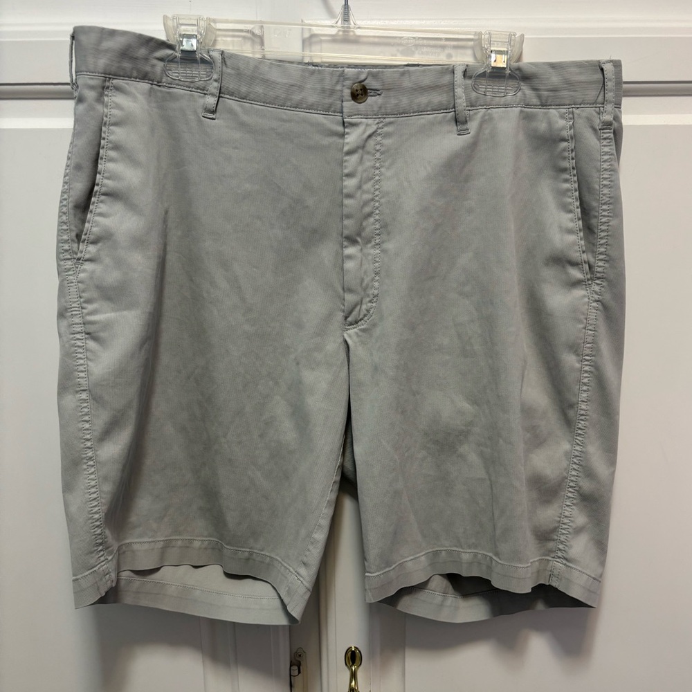 Peter Millar Bedford Cotton Blend Classic Fit Gray 9” inseam Short Men’s 36